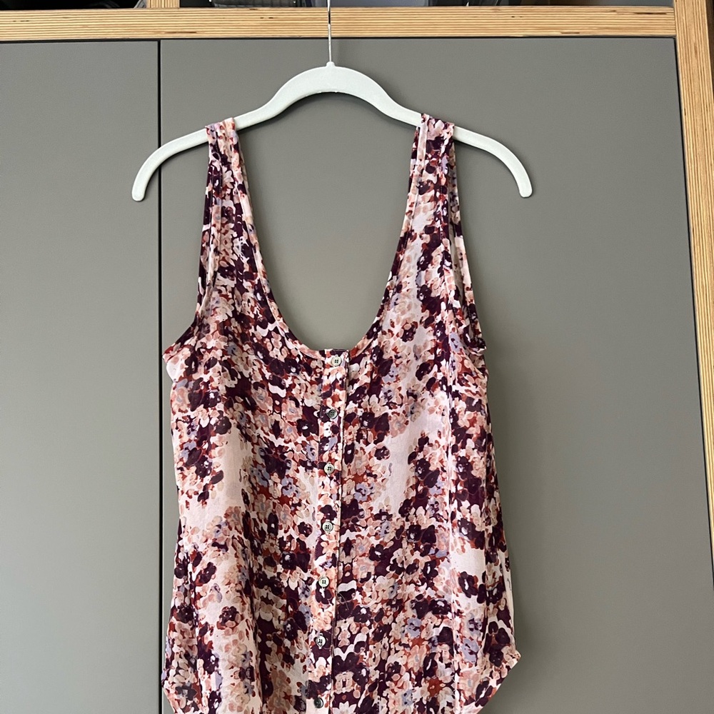 XS FLORAL TANK!